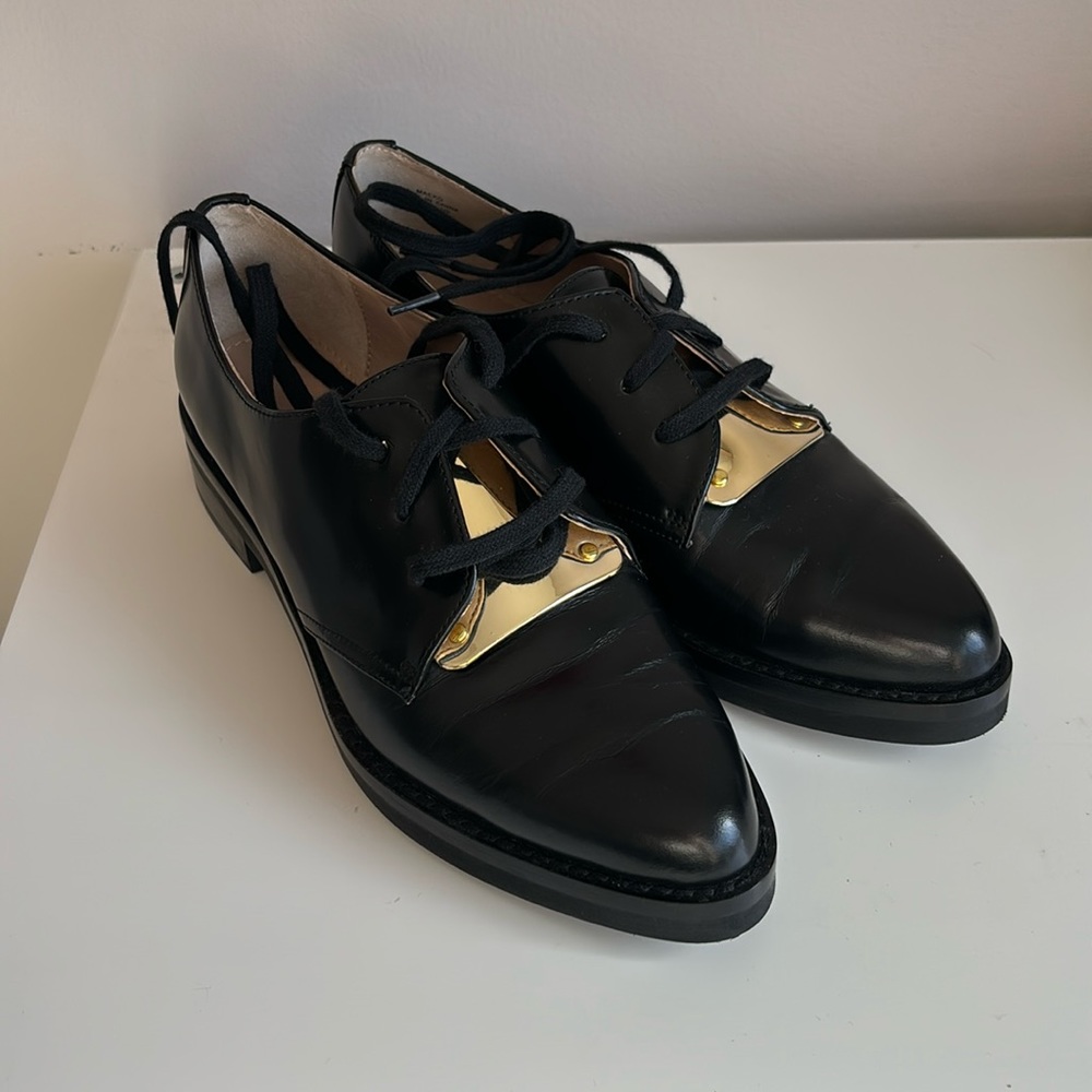 French Connection Black Shiny Leather Metallic Gold Detail Oxfords Flats